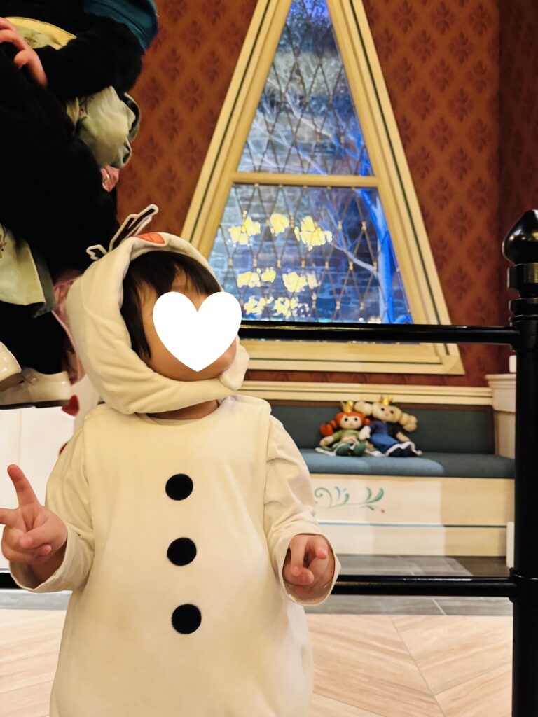 フローズンジャーニーのスタンバイキュー内の可愛い内装