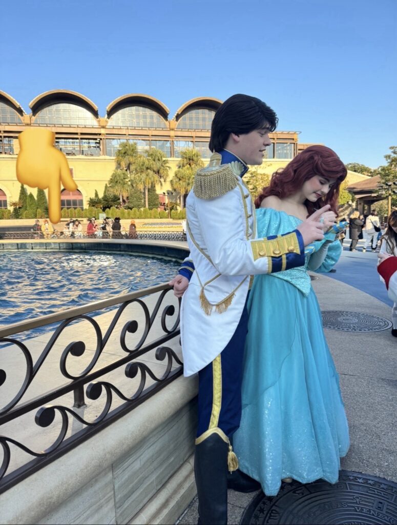 エントランスで行われていたグリーティングの様子です。